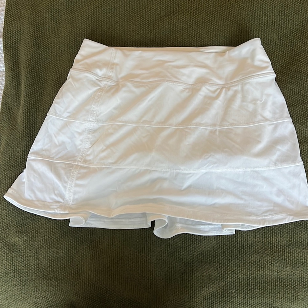 Lulu skort - size 4